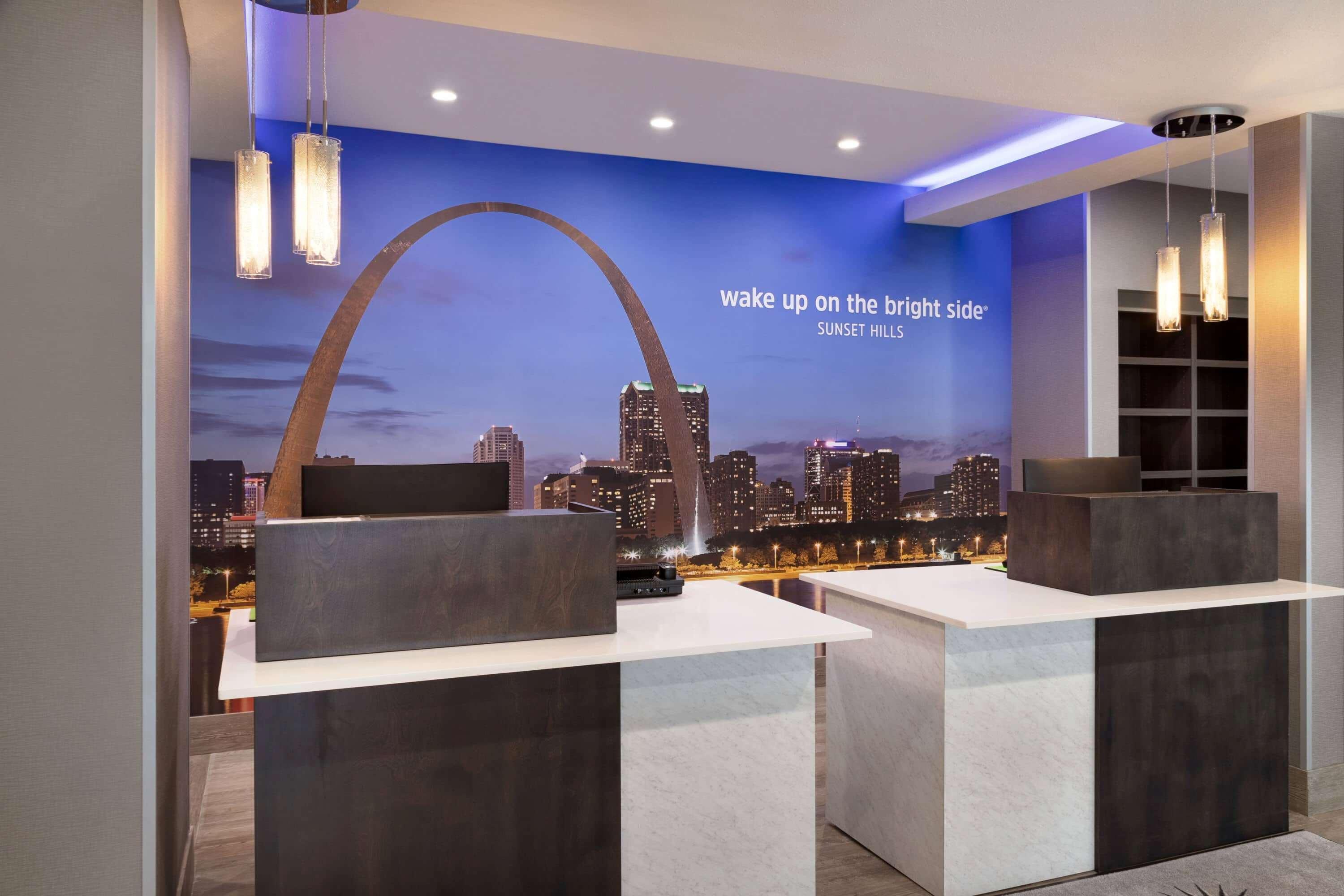 La Quinta Inn & Suites By Wyndham St Louis Route 66 Windsor Springs Bagian luar foto