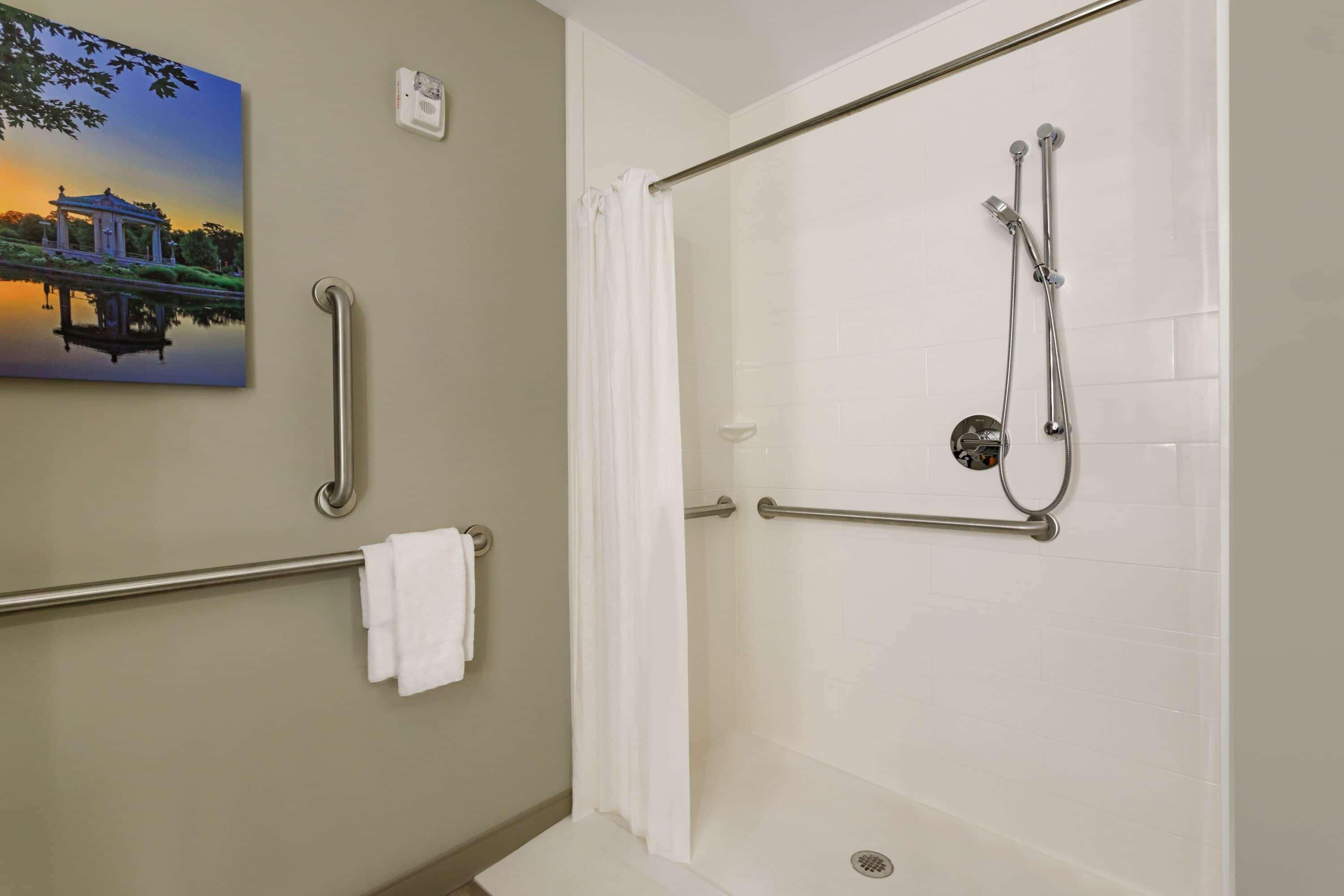 La Quinta Inn & Suites By Wyndham St Louis Route 66 Windsor Springs Bagian luar foto